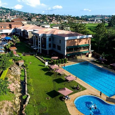 Silver Springs Hotel Кампала Экстерьер фото