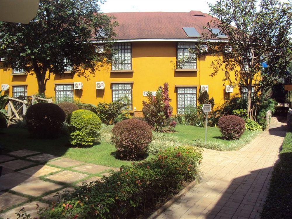Silver Springs Hotel Кампала Экстерьер фото
