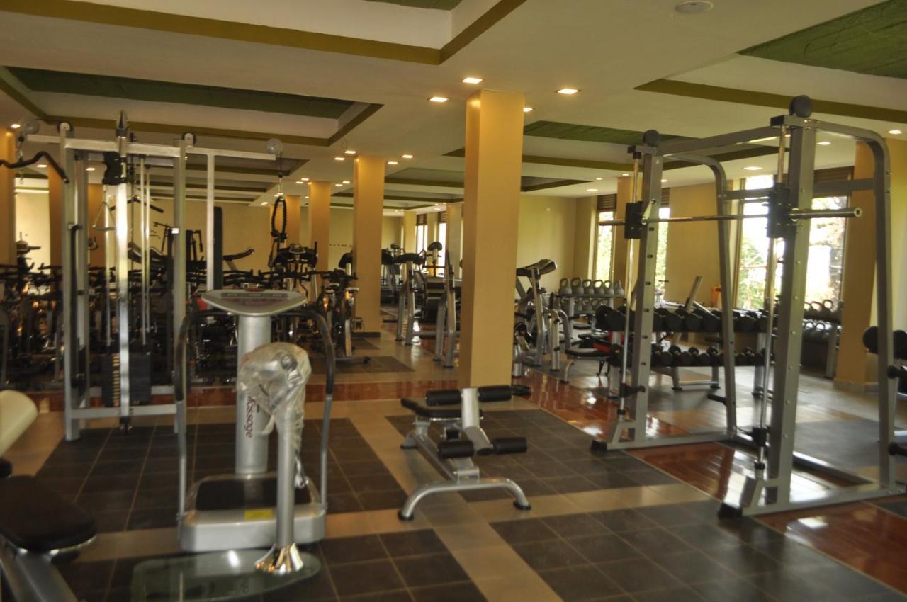 Silver Springs Hotel Кампала Экстерьер фото