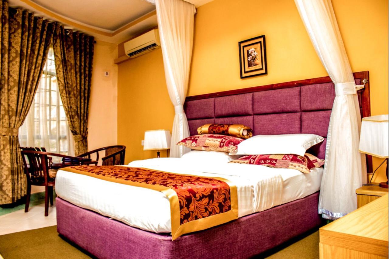 Silver Springs Hotel Кампала Экстерьер фото